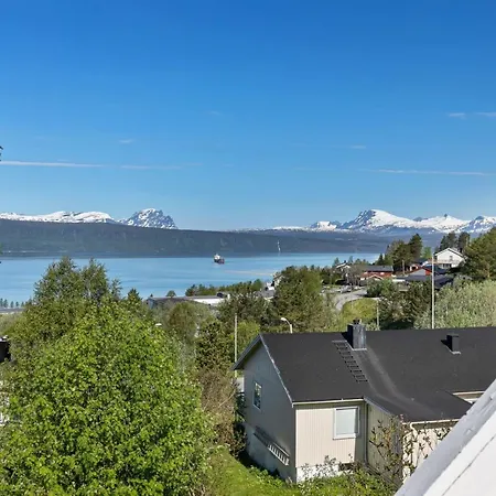 Holiday home Big House, Free Parking, Wifi, 3 Bedrooms *