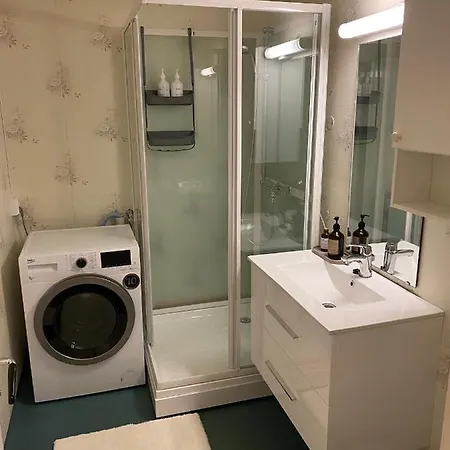Holiday home Big House, Free Parking, Wifi, 3 Bedrooms *