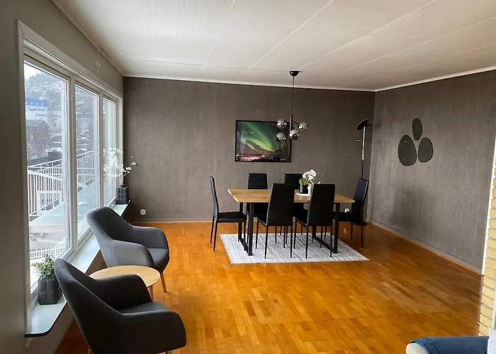 Large W Fjord View Parkinge31 *