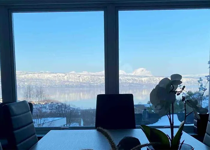 Large W Fjord View Parkinge31 * Narvik